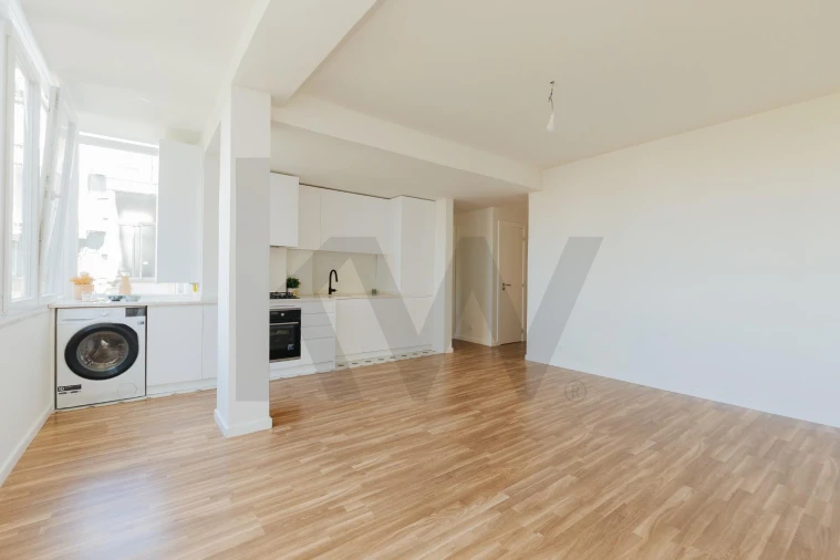 Apartamento T3 para Arrendamento em Benfica Foto 10
