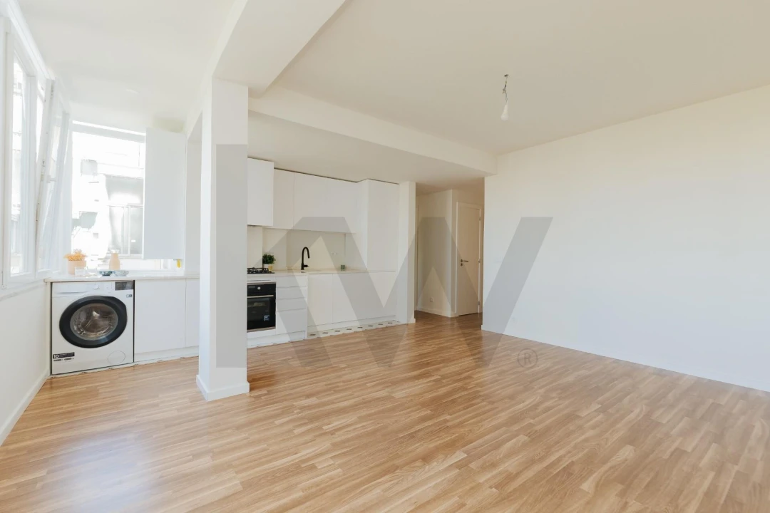 Apartamento T3 para Arrendamento em Benfica Foto 10