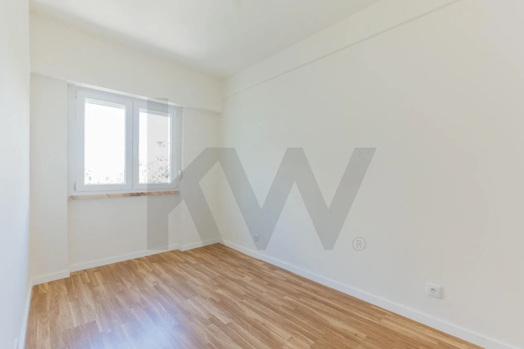 Apartamento T3 para Arrendamento em Benfica Foto 13