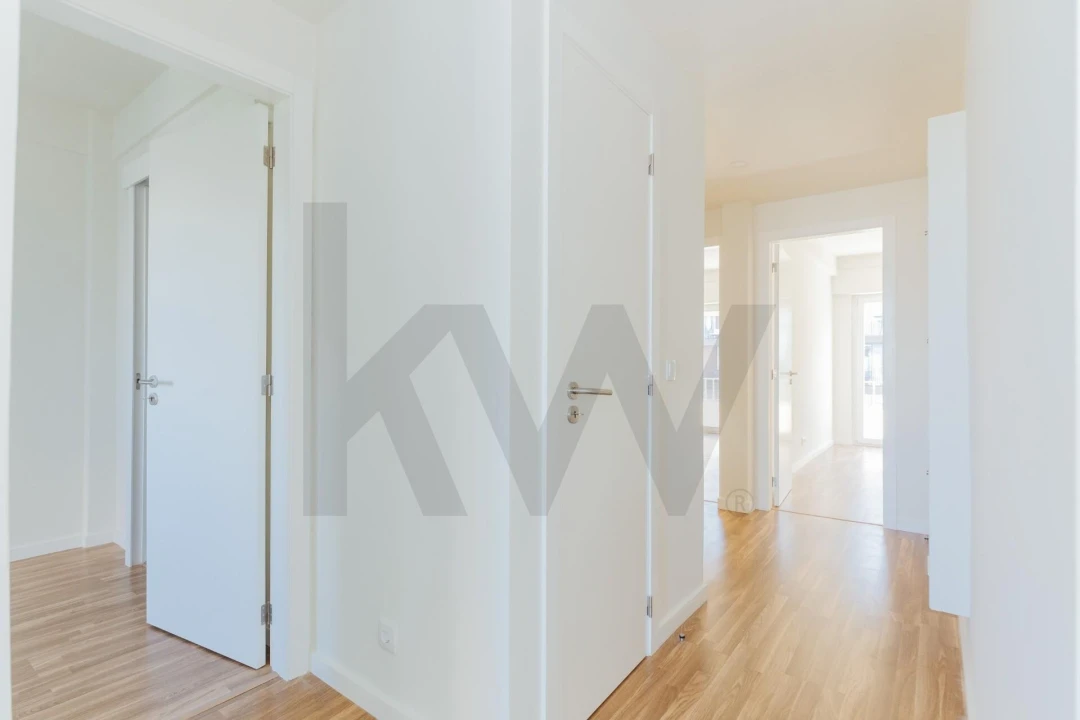 Apartamento T3 para Arrendamento em Benfica Foto 34