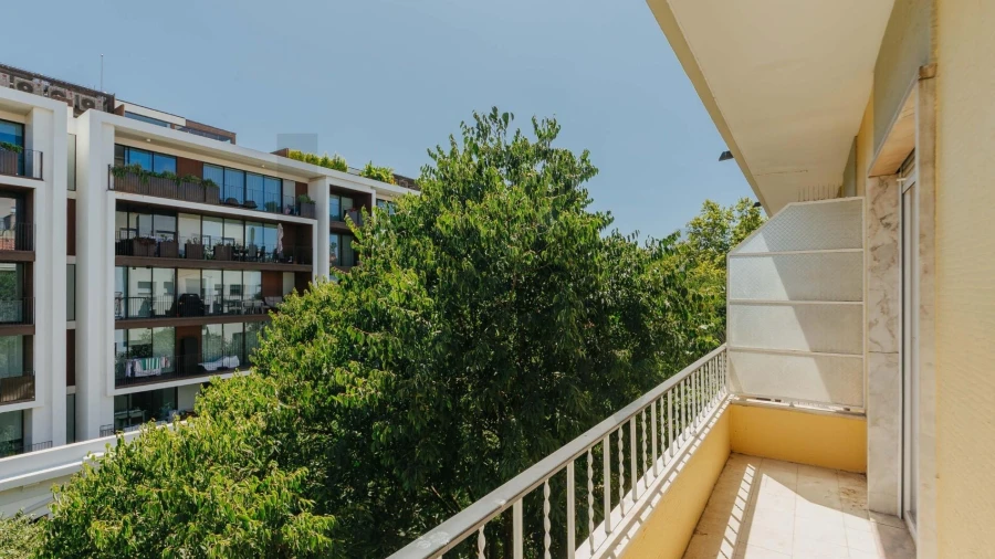 Apartamento T3 para Arrendamento em Benfica