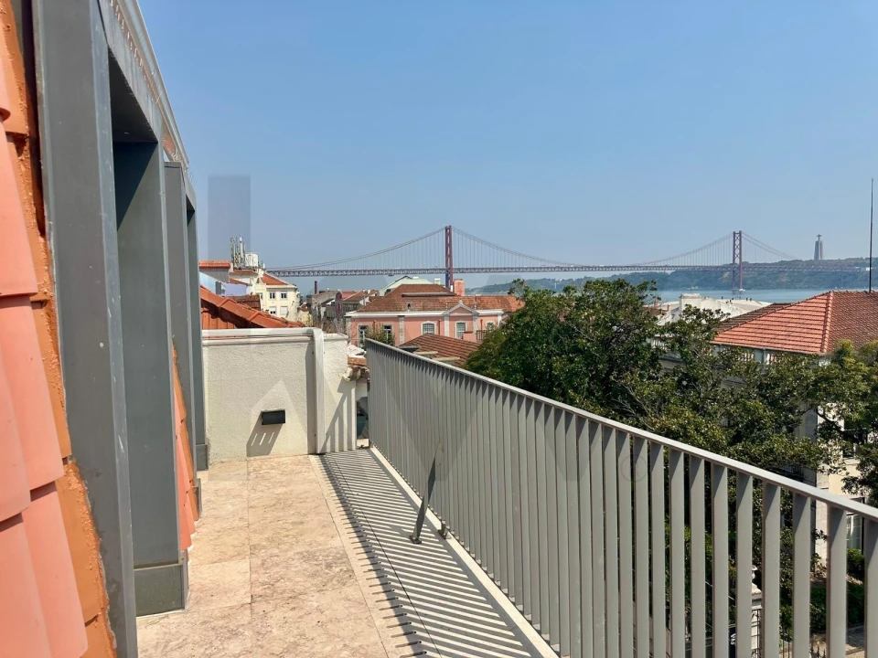 Moradia T4 para Arrendamento em Belém Foto 3
