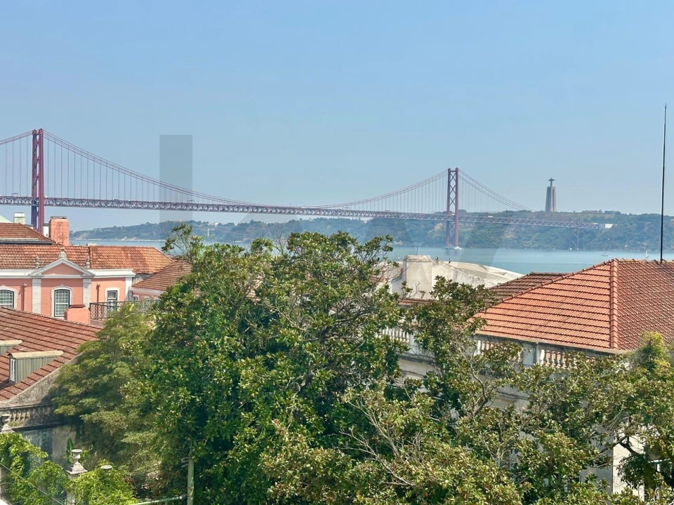 Moradia T4 para Arrendamento em Belém Foto 1