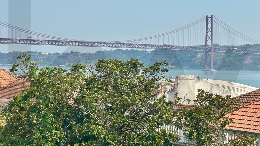 Moradia T4 para Arrendamento em Belém