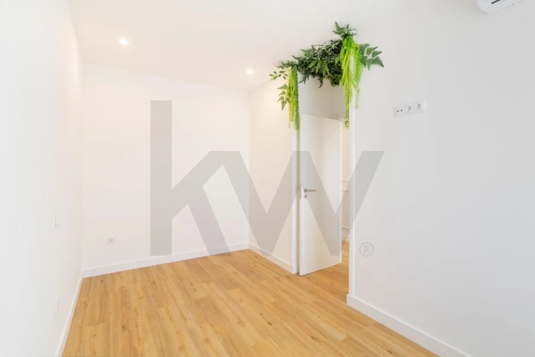Apartamento T2 para Venda em Almada, Cova da Piedade, Pragal e Cacilhas Foto 11