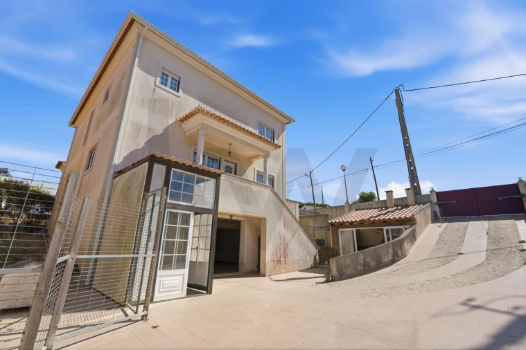 Moradia T5 para Venda em Santa Maria, São Pedro e Matacães Foto 31