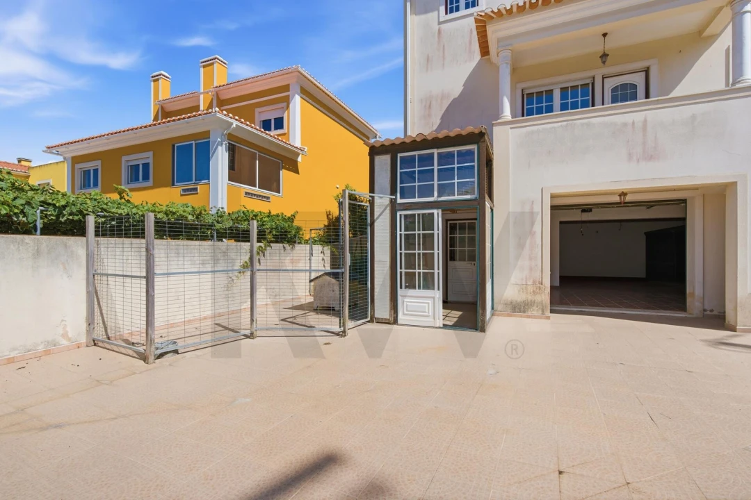 Moradia T5 para Venda em Santa Maria, São Pedro e Matacães Foto 32