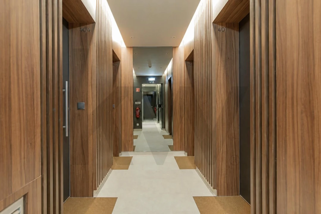 Apartamento T1 para Arrendamento em Campolide Foto 2