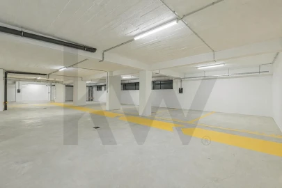 Apartamento T1 para Arrendamento em Campolide