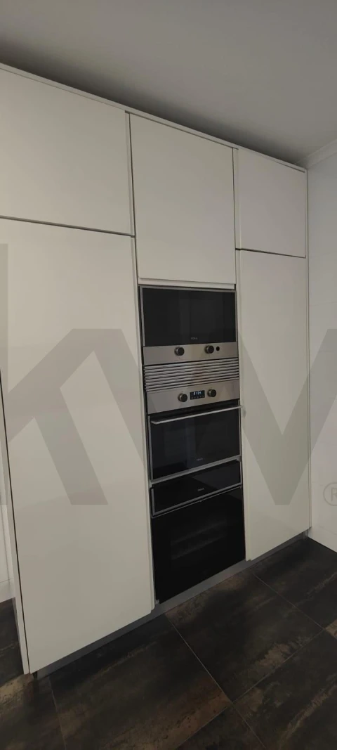 Apartamento T3 para Arrendamento em Queluz e Belas