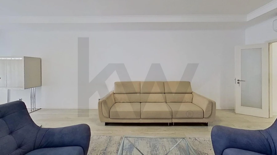 Apartamento T3 para Arrendamento em Queluz e Belas Foto 5