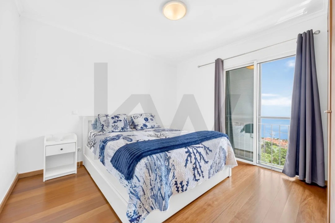 Apartamento T2 para Venda em Caniço Foto 7