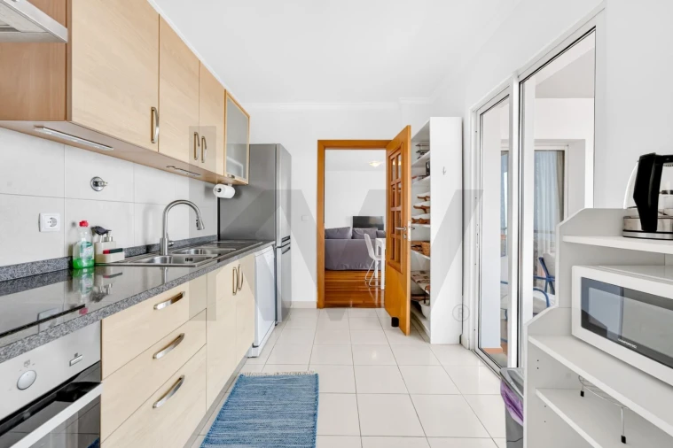 Apartamento T2 para Venda em Caniço Foto 6