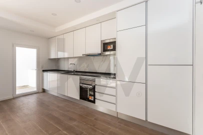Apartamento T2 para Venda em Baixa da Banheira e Vale da Amoreira