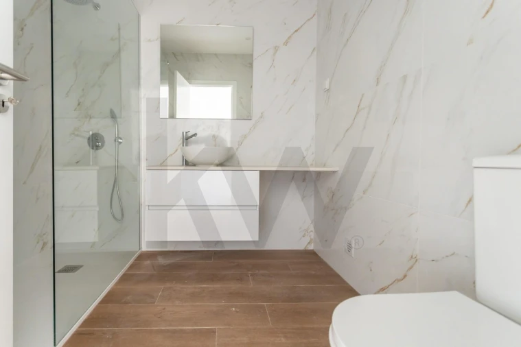 Apartamento T2 para Venda em Baixa da Banheira e Vale da Amoreira Foto 7