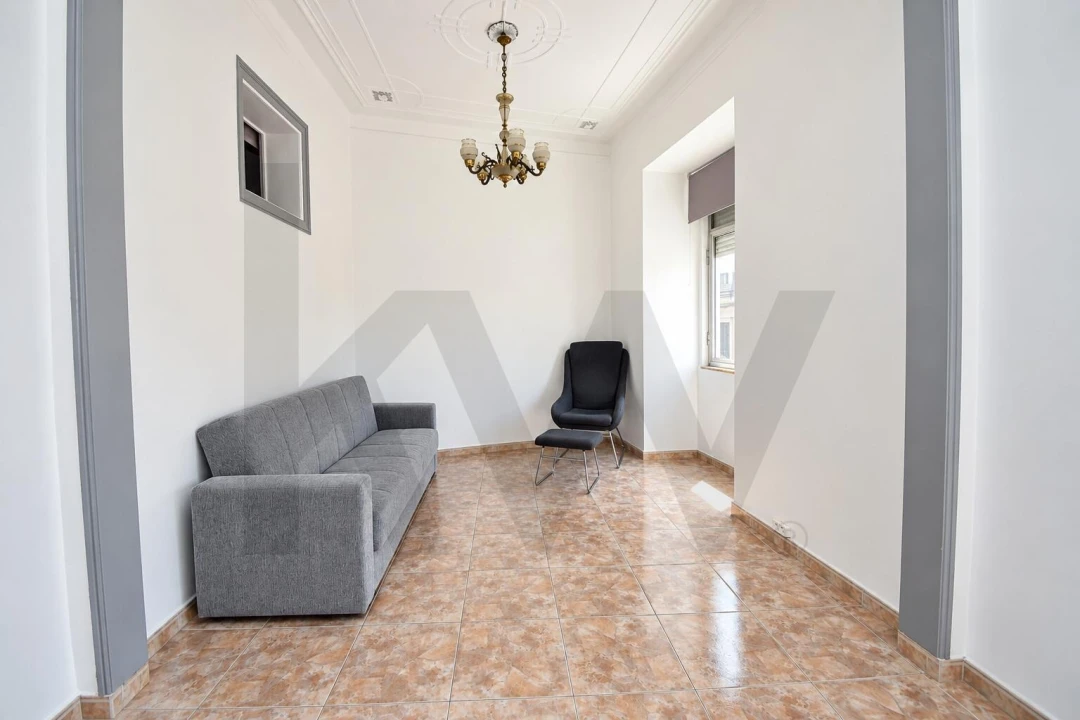 Apartamento T2 para Venda em Campolide Foto 4