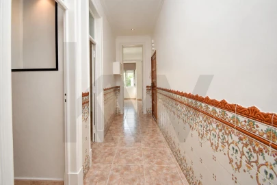 Apartamento T2 para Venda em Campolide