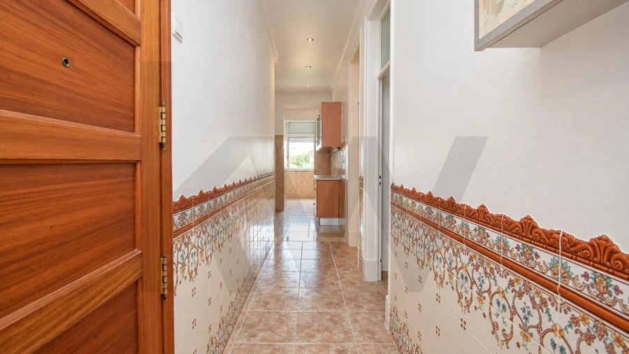 Apartamento T2 para Venda em Campolide
