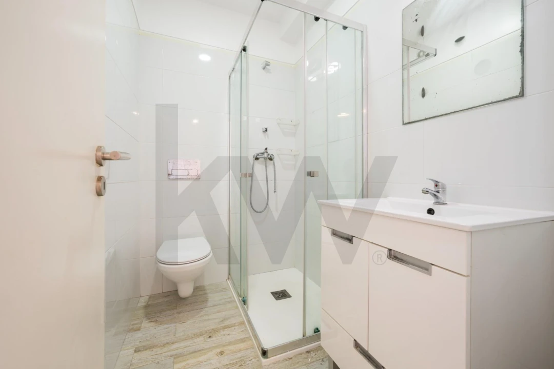 Apartamento T1 para Venda em Algés, Linda-A-Velha e Cruz Quebrada-Dafundo Foto 9