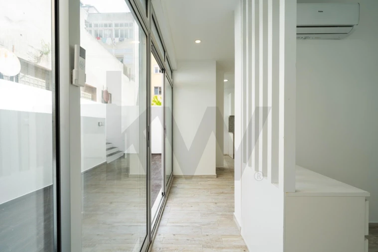 Apartamento T1 para Venda em Algés, Linda-A-Velha e Cruz Quebrada-Dafundo Foto 10