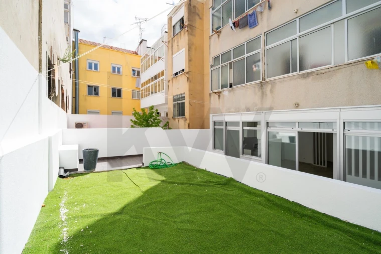 Apartamento T1 para Venda em Algés, Linda-A-Velha e Cruz Quebrada-Dafundo Foto 14