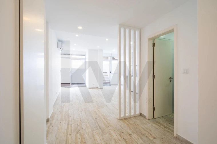 Apartamento T1 para Venda em Algés, Linda-A-Velha e Cruz Quebrada-Dafundo Foto 8