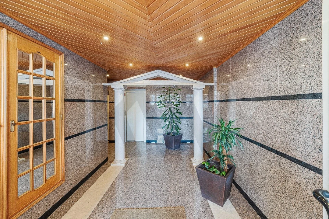 Apartamento T4 para Venda em Algueirão-Mem Martins Foto 35