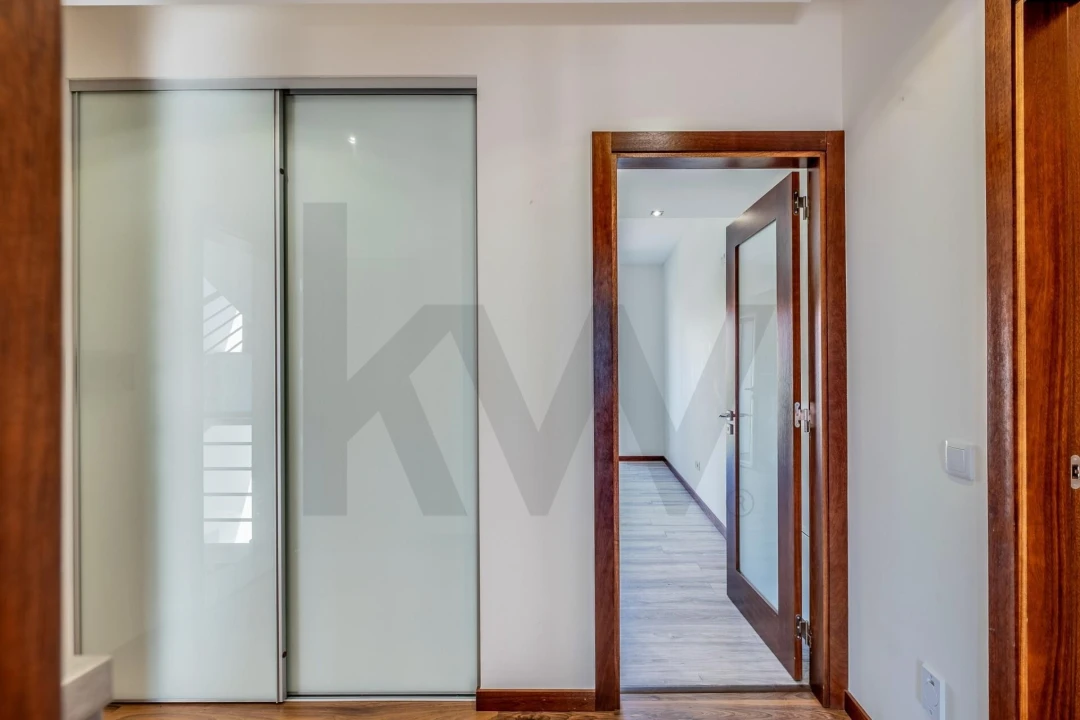 Apartamento T3 para Venda em Nazare Foto 4