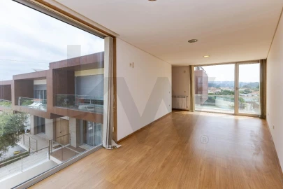Moradia T3 para Venda em Gulpilhares e Valadares
