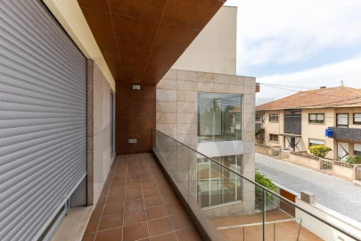 Moradia T3 para Venda em Gulpilhares e Valadares