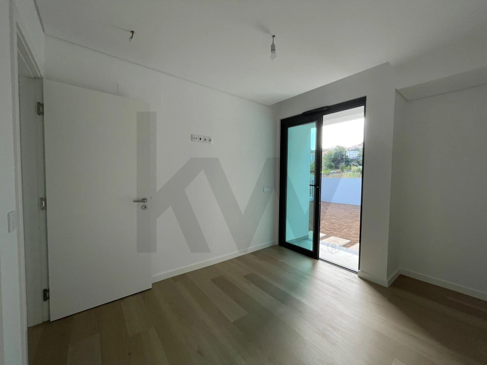 Apartamento T3 para Venda em Caniço Foto 37