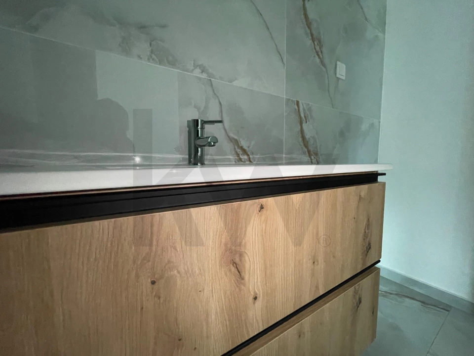 Apartamento T3 para Venda em Caniço Foto 31
