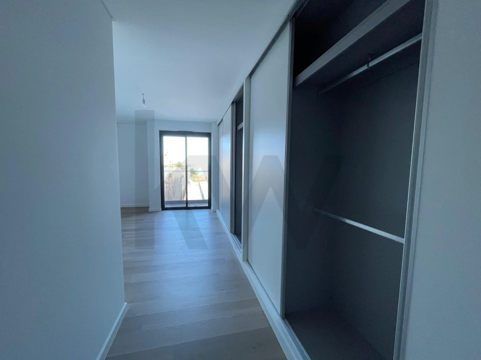 Apartamento T3 para Venda em Caniço Foto 10