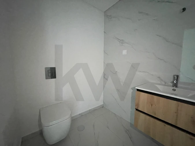 Apartamento T3 para Venda em Caniço Foto 8