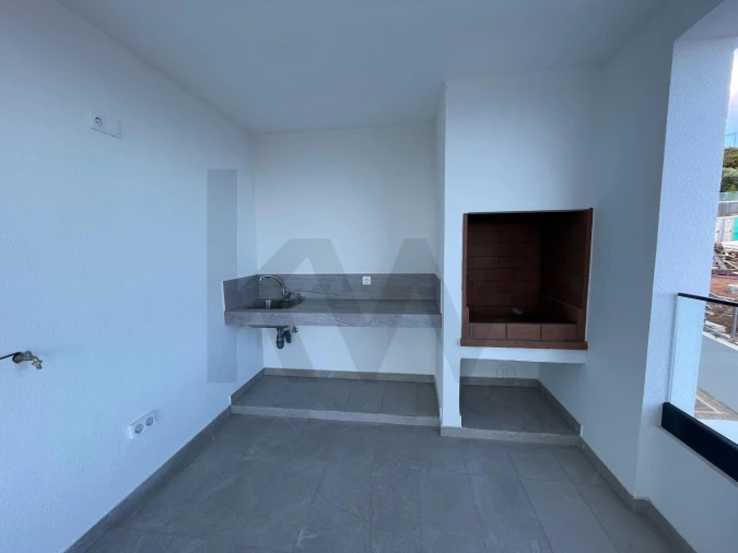 Apartamento T3 para Venda em Caniço Foto 27