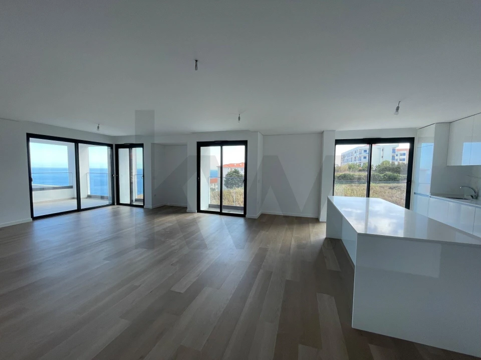 Apartamento T3 para Venda em Caniço Foto 18