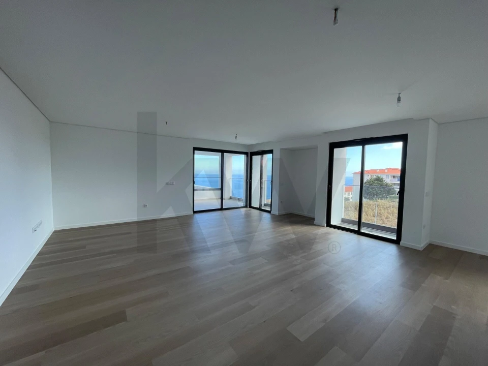Apartamento T3 para Venda em Caniço Foto 17