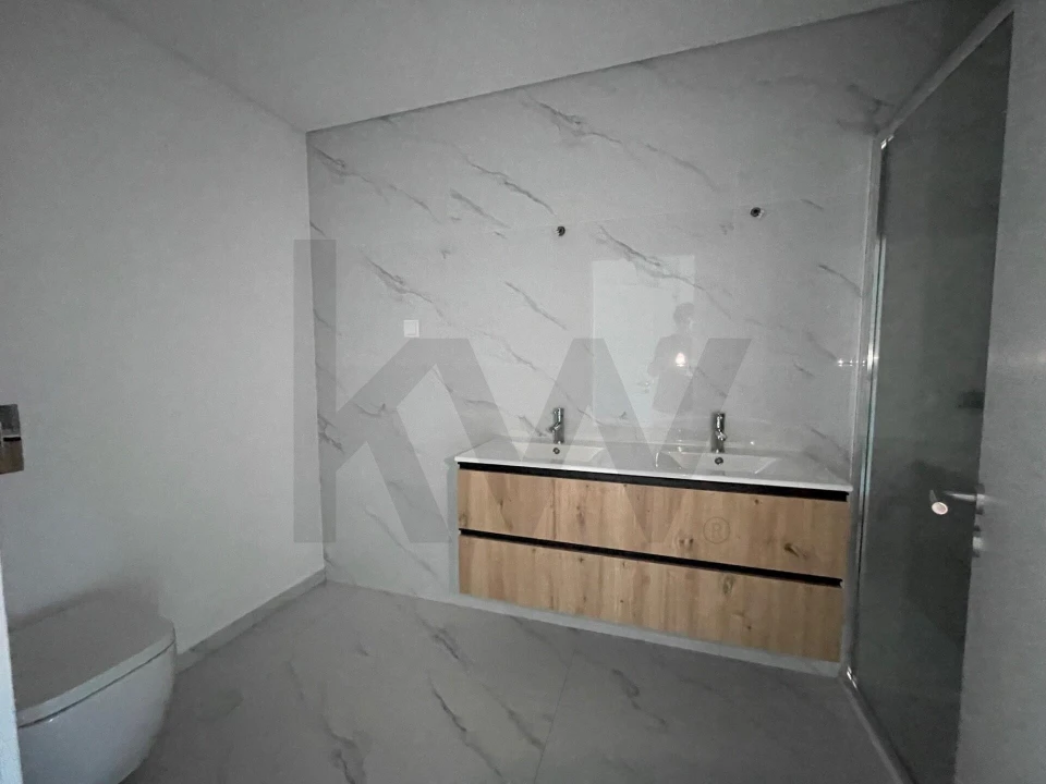 Apartamento T3 para Venda em Caniço Foto 7