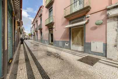 Loja para Venda em Funchal (São Pedro)