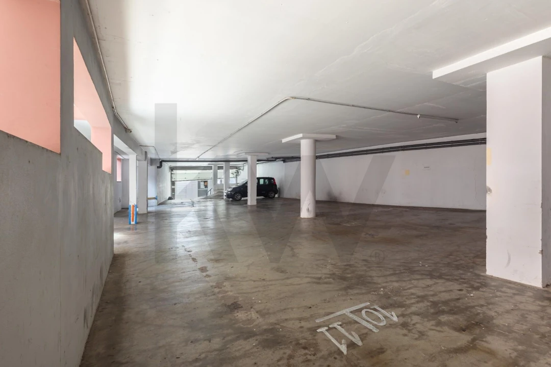 Loja para Venda em Funchal (São Pedro) Foto 3