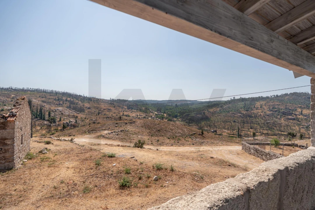 Moradia T6 para Venda em Ervedal e Vila Franca da Beira Foto 72
