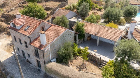 Moradia T6 para Venda em Ervedal e Vila Franca da Beira
