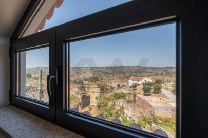 Moradia T6 para Venda em Ervedal e Vila Franca da Beira