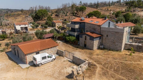Moradia T6 para Venda em Ervedal e Vila Franca da Beira
