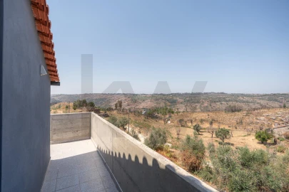 Moradia T6 para Venda em Ervedal e Vila Franca da Beira