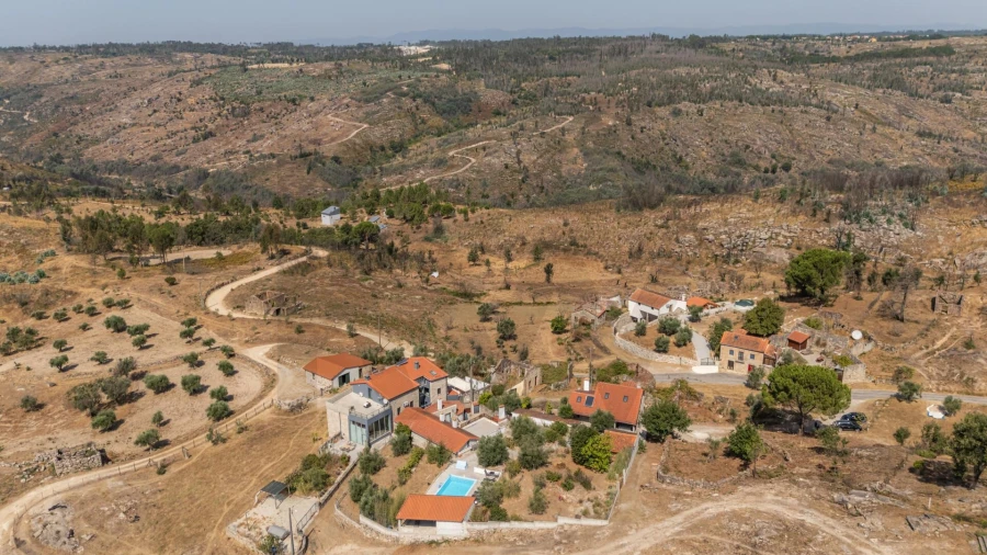 Moradia T6 para Venda em Ervedal e Vila Franca da Beira Foto 110