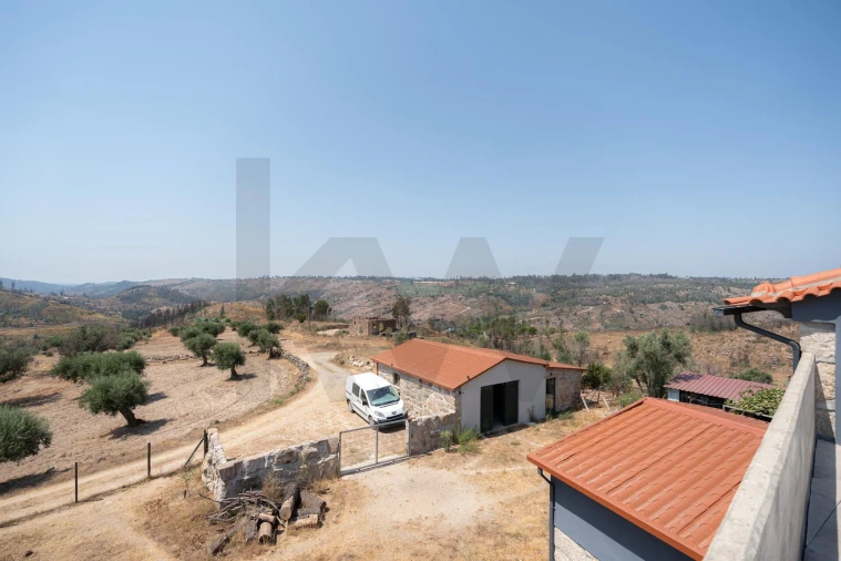 Moradia T6 para Venda em Ervedal e Vila Franca da Beira Foto 23