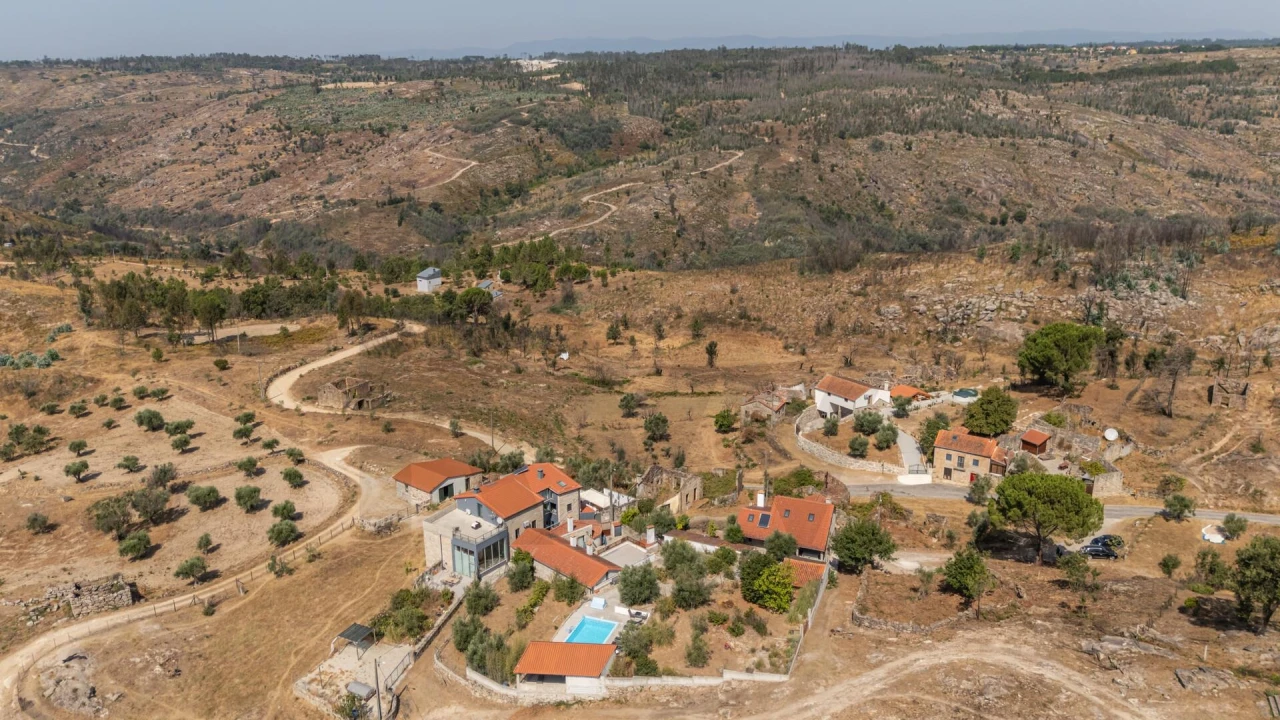 Moradia T6 para Venda em Ervedal e Vila Franca da Beira Foto 110