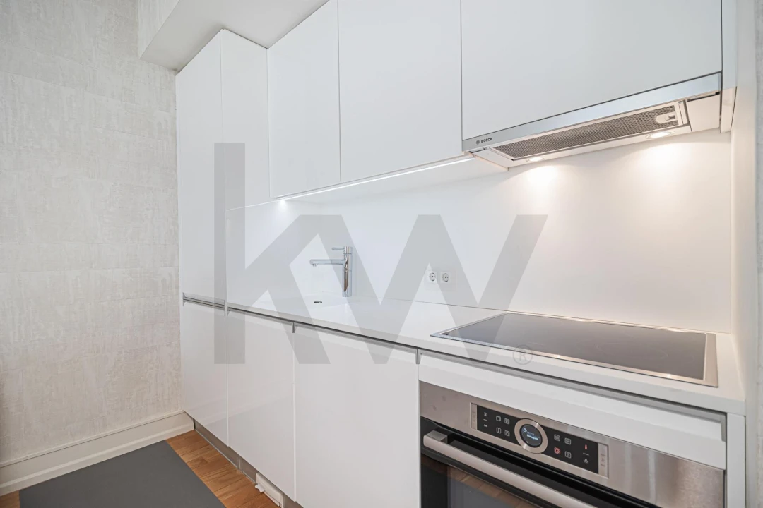 Apartamento T1 para Arrendamento em Santo António Foto 5