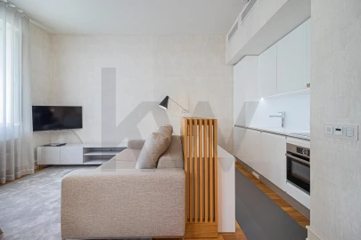 Apartamento T1 para Arrendamento em Santo António
